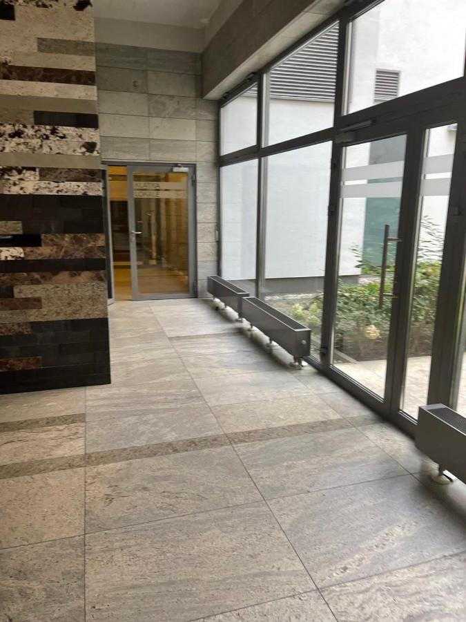 Apartament Obrzezna Airport Varsóvia Exterior foto